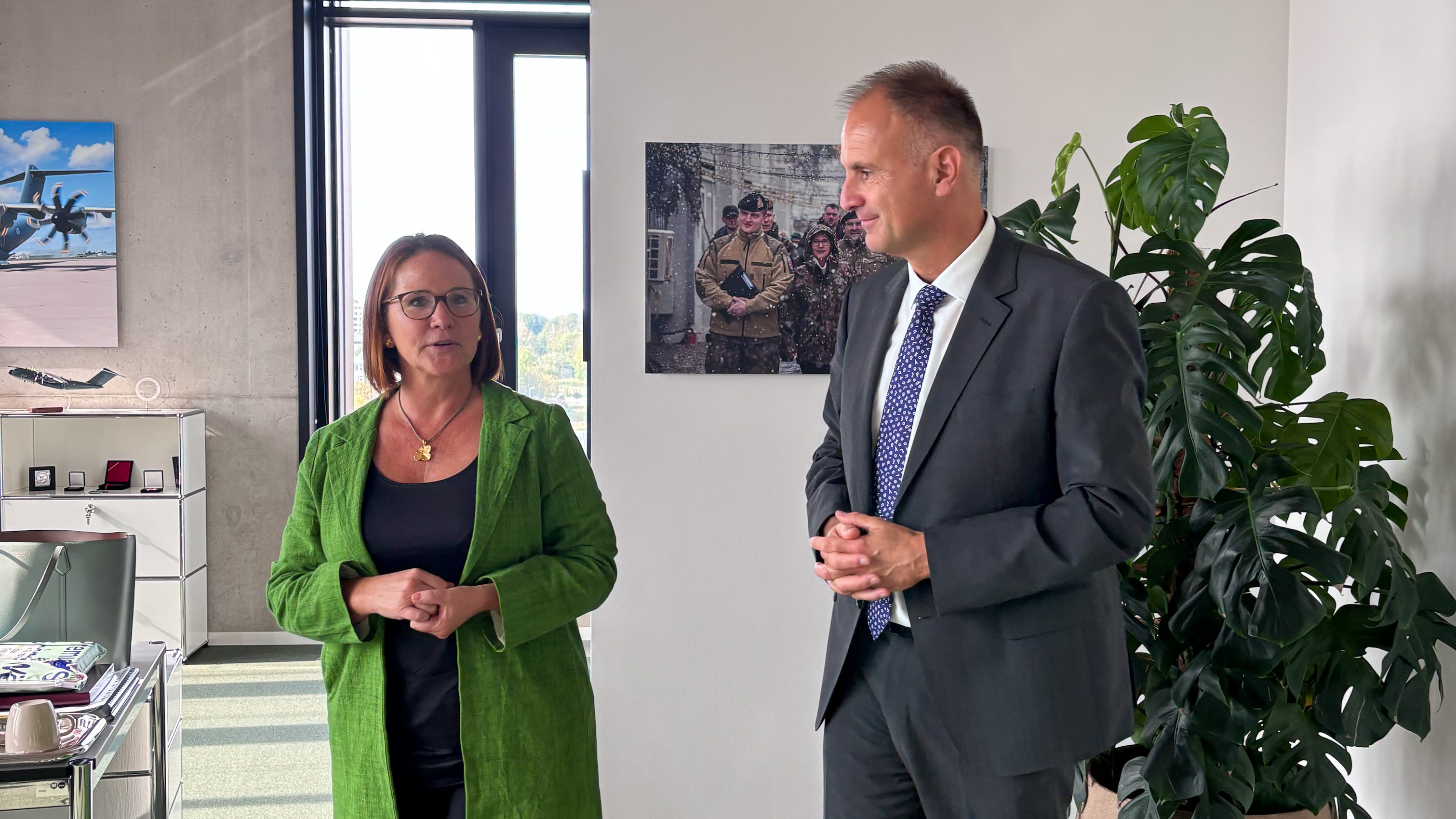 EDA chief executive visits Luxembourg and promotes circularity in defence