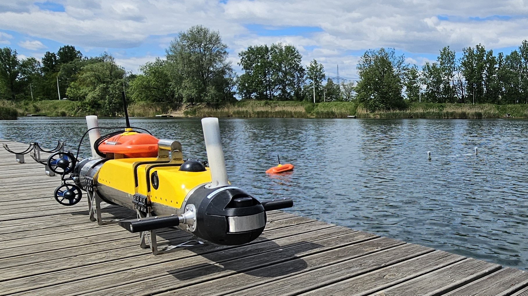 EDA project develops technology for underwater drones to move in swarms