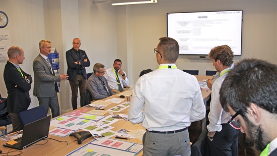 blur-2-TTX-Bru-Sept22-4 blur-2-TTX-Bru-Sept22-4